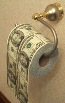 You are currently viewing “NOT WITH MY MONEY!”: Reflections on why nobody wants to pay for toilet paper